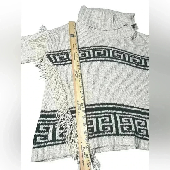 Kensie Boho Fringe Knit Cowl Neck Oversized Soft Comfy Chunky Cream Sweater M - Picture 9 of 11